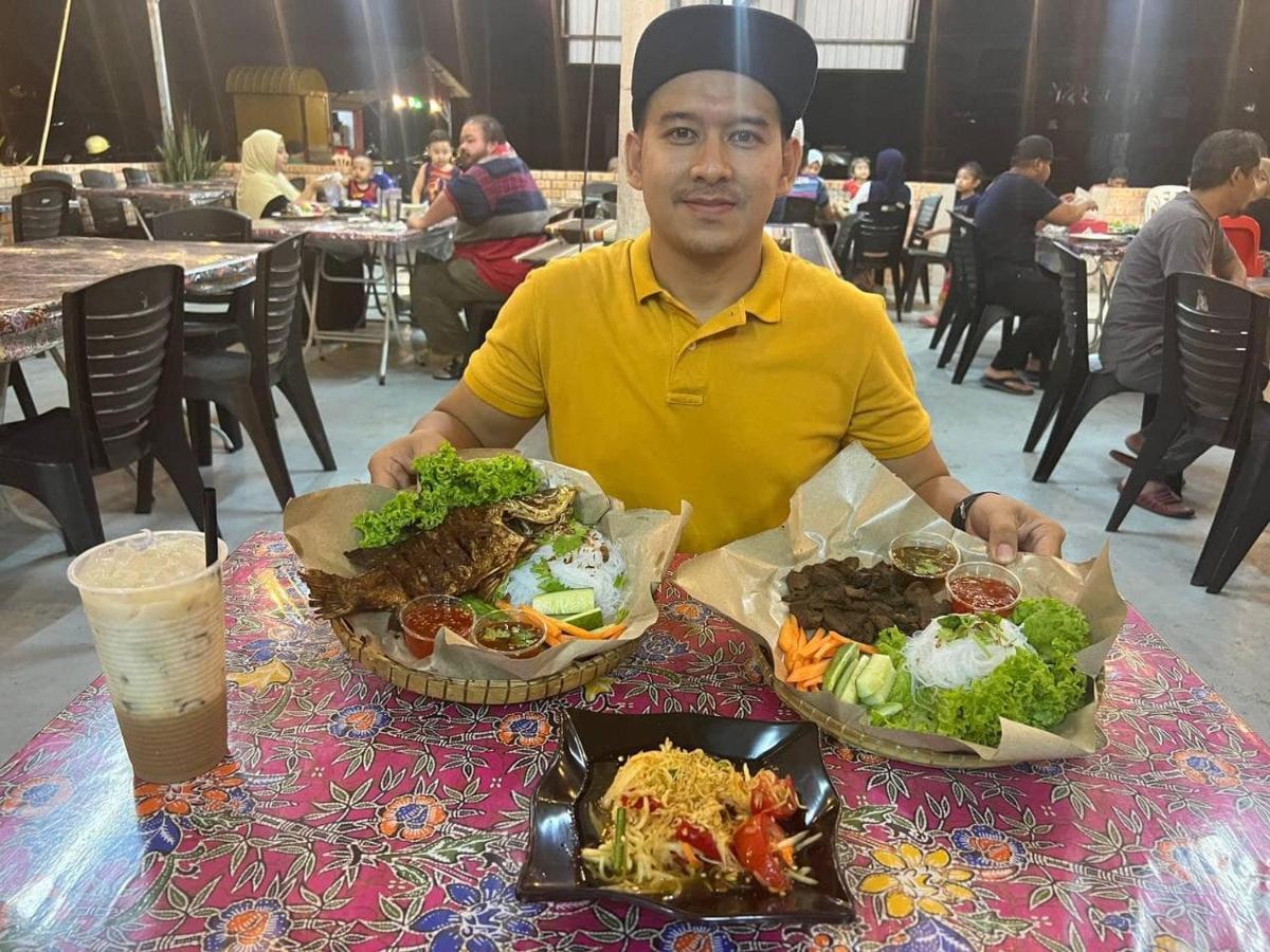 Yb Guest House 4 Bilik 5 Katil Chukai المظهر الخارجي الصورة