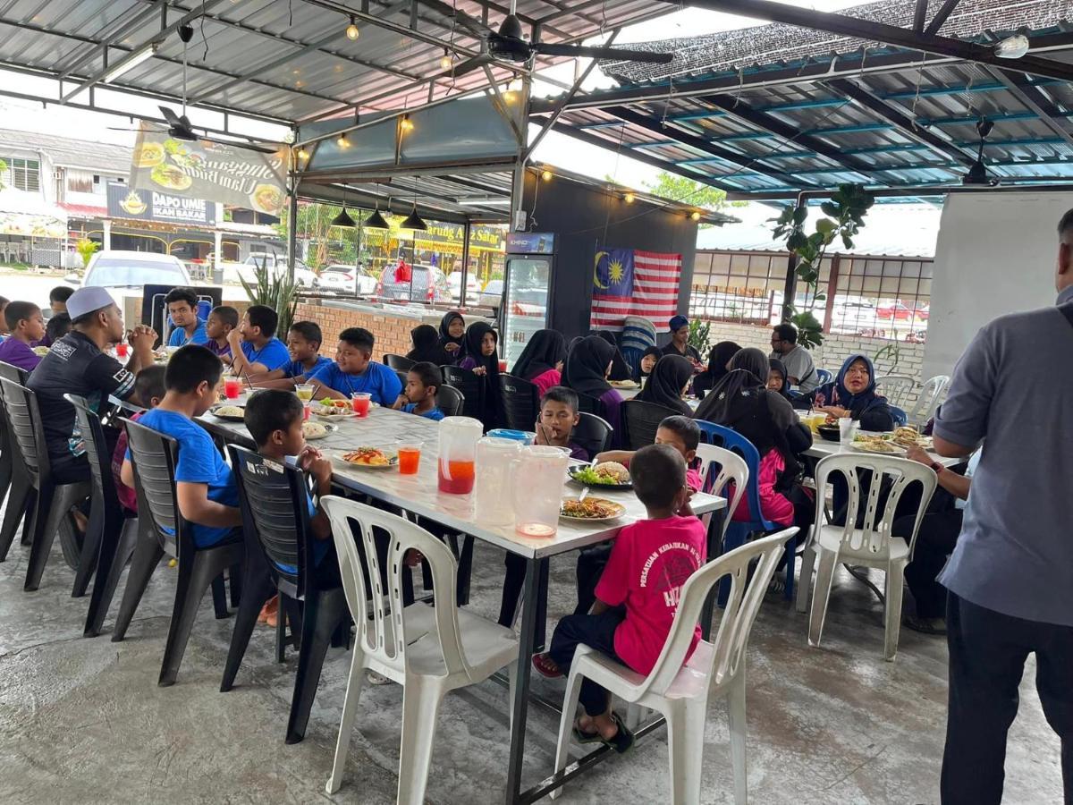 Yb Guest House 4 Bilik 5 Katil Chukai المظهر الخارجي الصورة