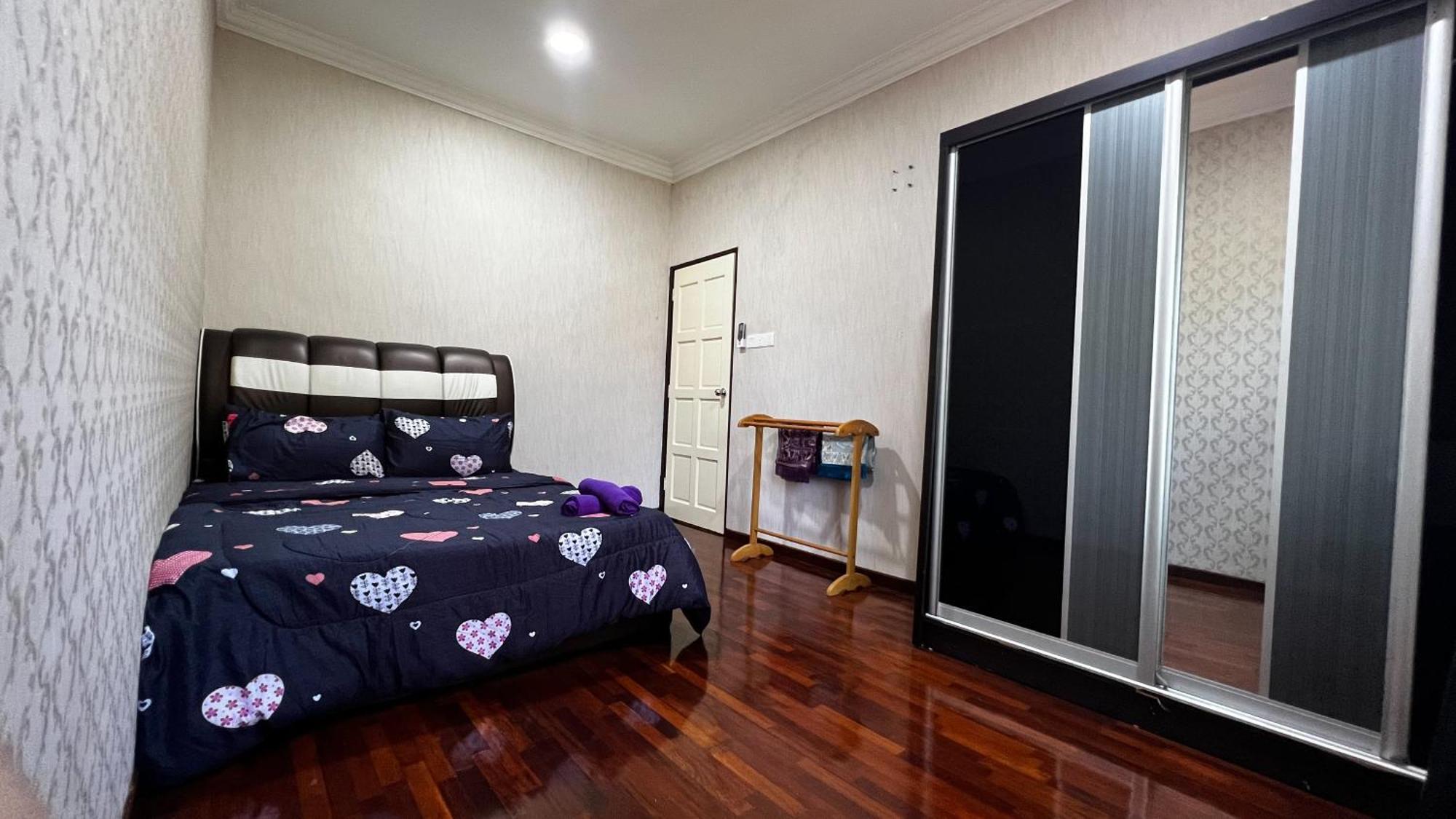 Yb Guest House 4 Bilik 5 Katil Chukai المظهر الخارجي الصورة